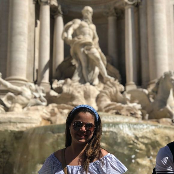 Meet your Posher, Caro - Picture 1 of 1